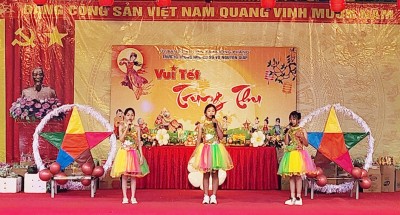 TRƯỜNG THCS VÕ NGUYÊN GIÁP TỔ CHỨC  “VUI TẾT TRUNG THU” CHO HỌC SINH