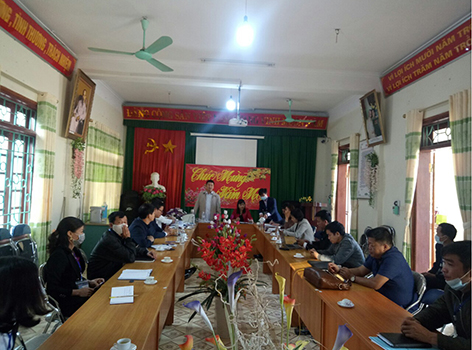 Thầy Lê Quang Vinh phát biểu