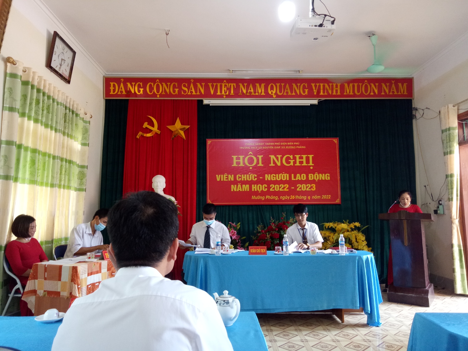 HỘI NGHỊ CÁN BỘ VIÊN CHỨC NGƯỜI LAO ĐỘNG TRƯỜNG THCS VÕ NGUYÊN GIÁP XÃ MƯỜNG PHĂNG
