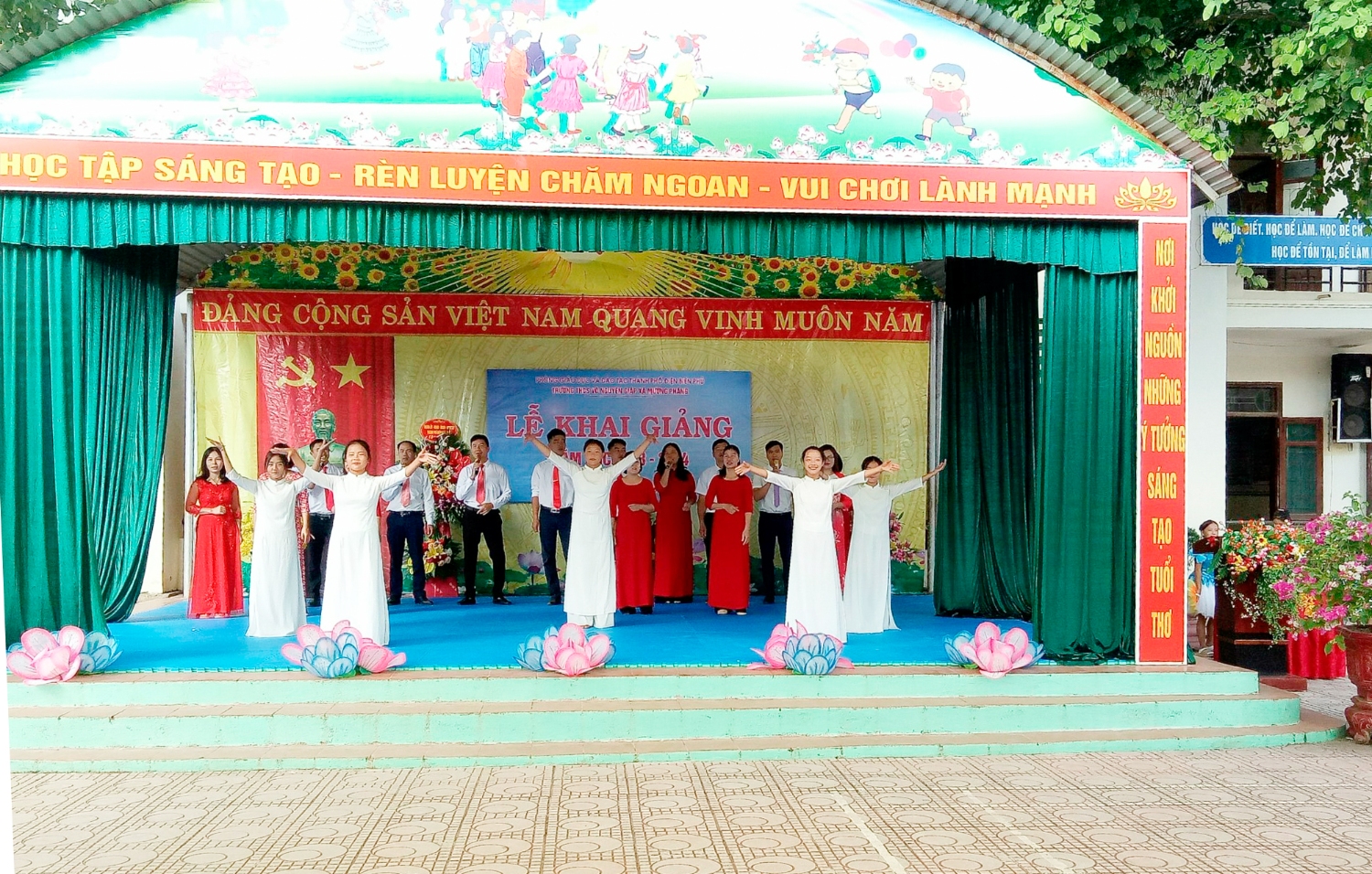 z4664400222939 12bbd98ae2db96ba4ea225b962182a35 (1)